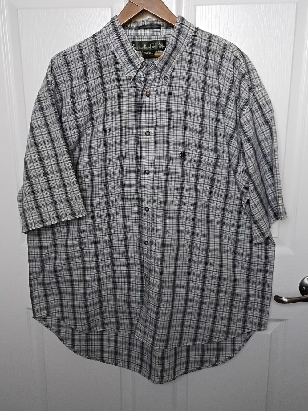 Knights Of Round Table Plaid Short-Sleeve Button-Down Shirt - Gray/White